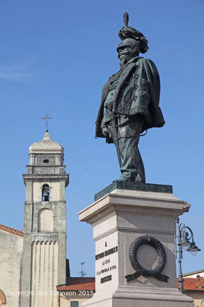 Garibaldi statue in Pisa